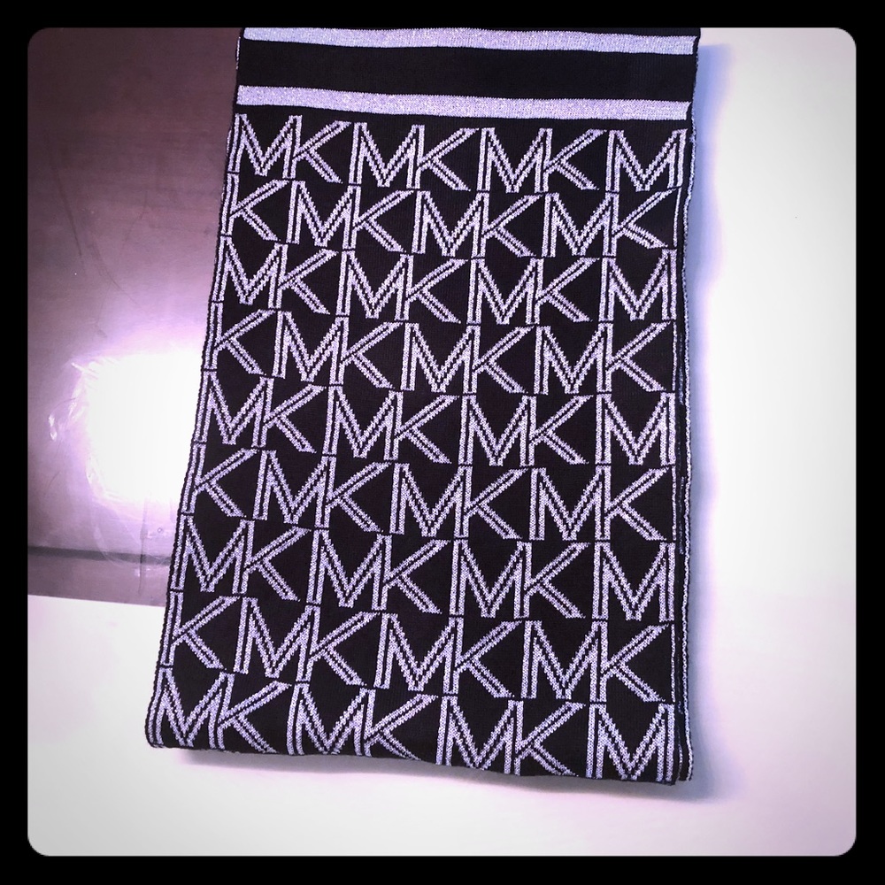 Michael Kors scarf! Great condition